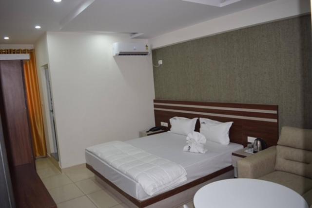 Hotel Fortune Suites Bangalore Exteriör bild
